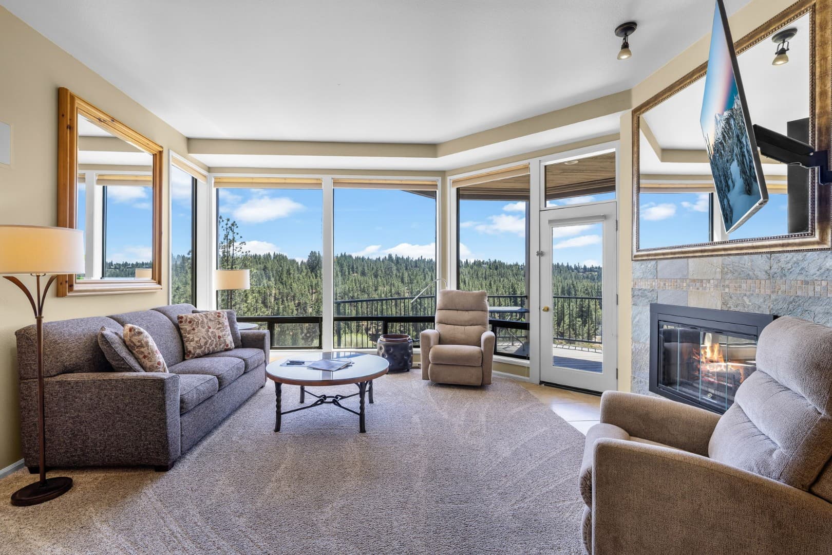 Mt Bachelor Village 332 | Unit A | Hot tub