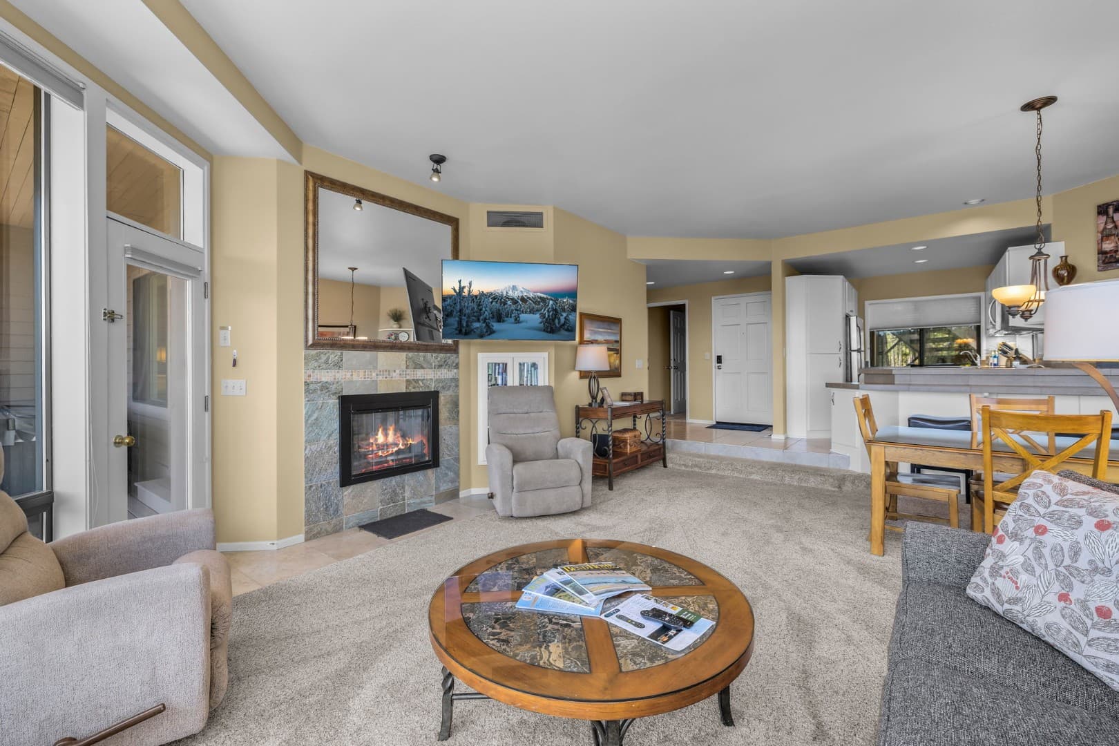 Mt Bachelor Village 332 | Unit A | Hot tub