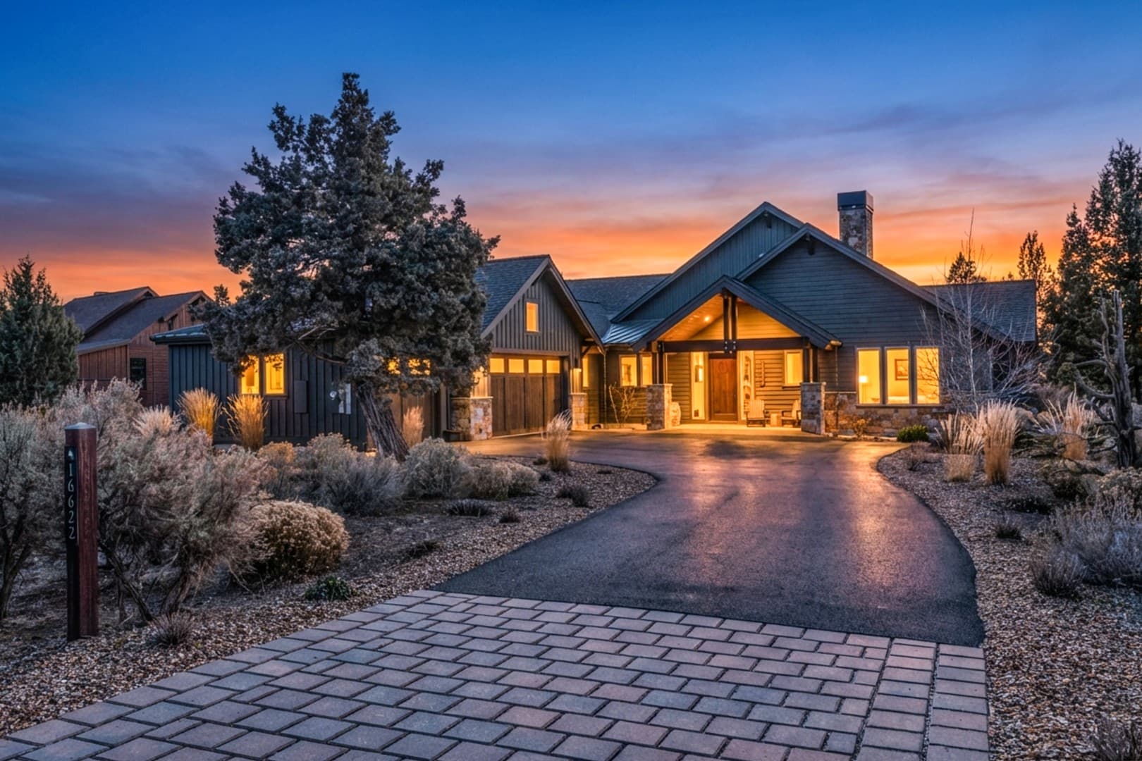 Peaceful Brasada Oasis | Hot Tub & Views