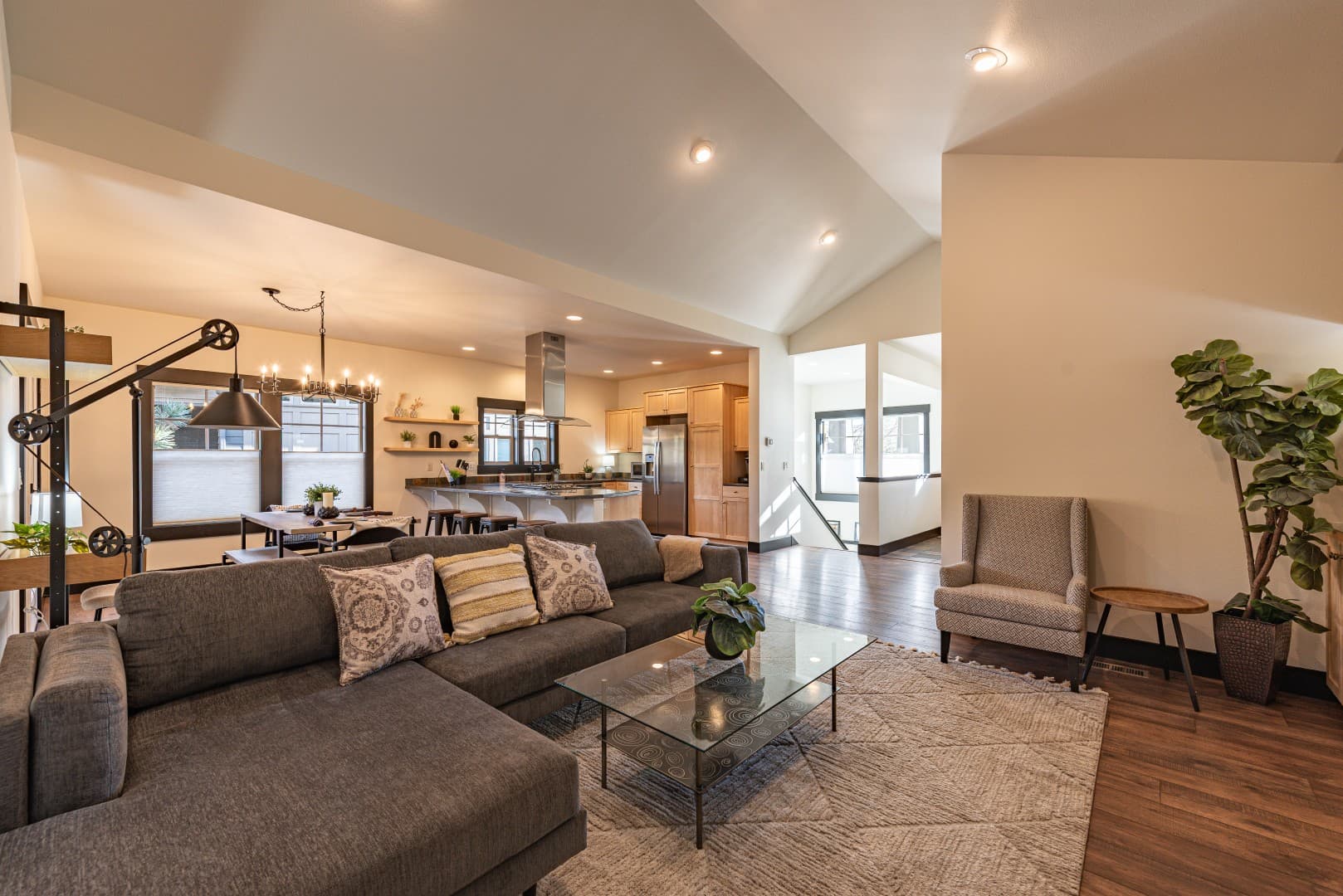 NW Bend Retreat | Near Trails & Downtown | 30+ day