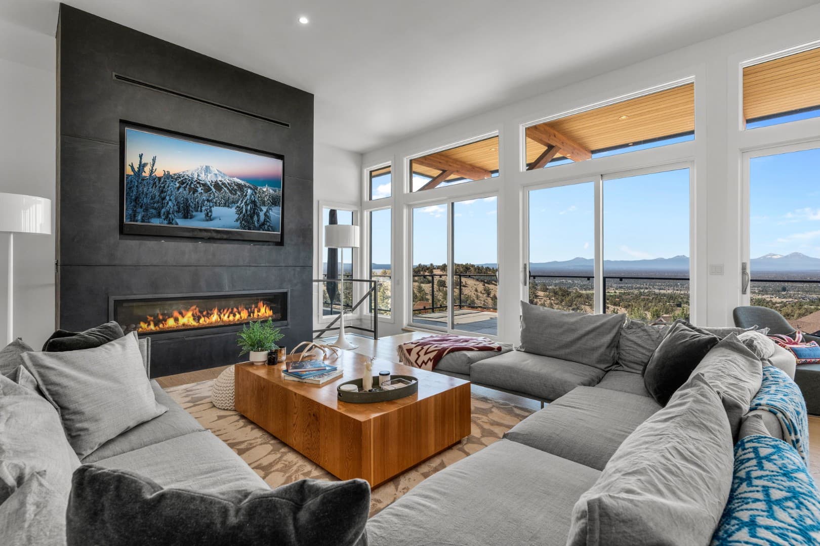 Luxury Brasada Views | Golf Cart | Hot Tub