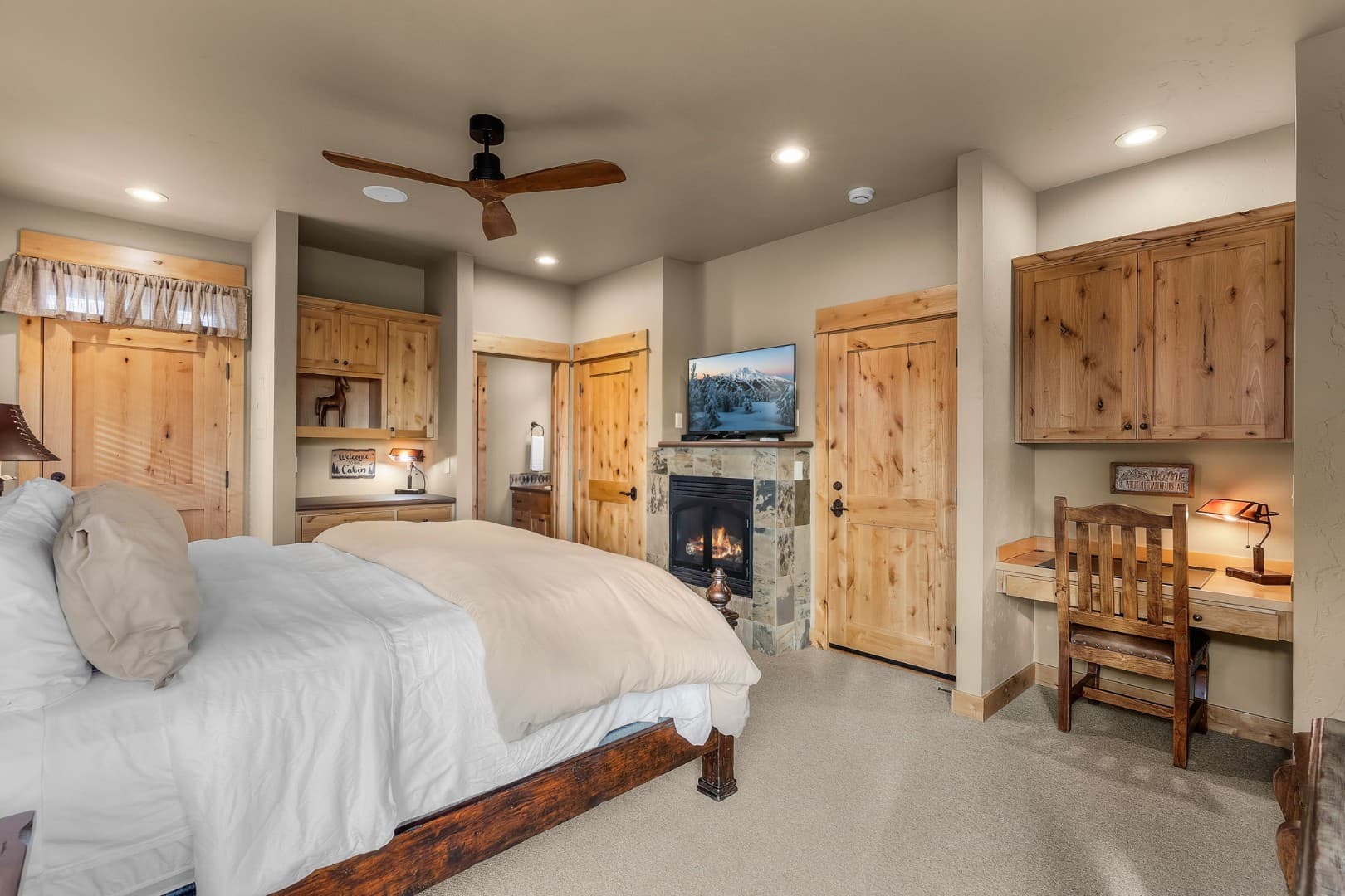 Brasada Ranch | 2 Full Suites | On Golf Course