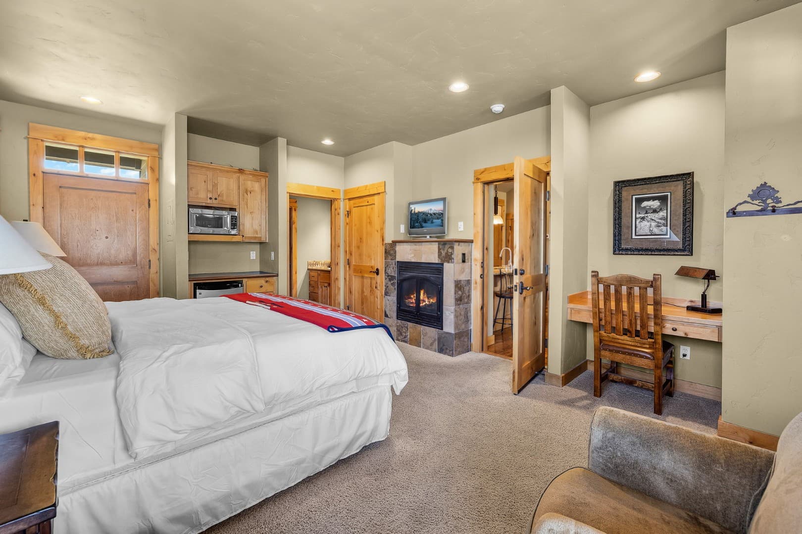 Brasada Ranch Cabin | Breathtaking Golf Views - Photo 1