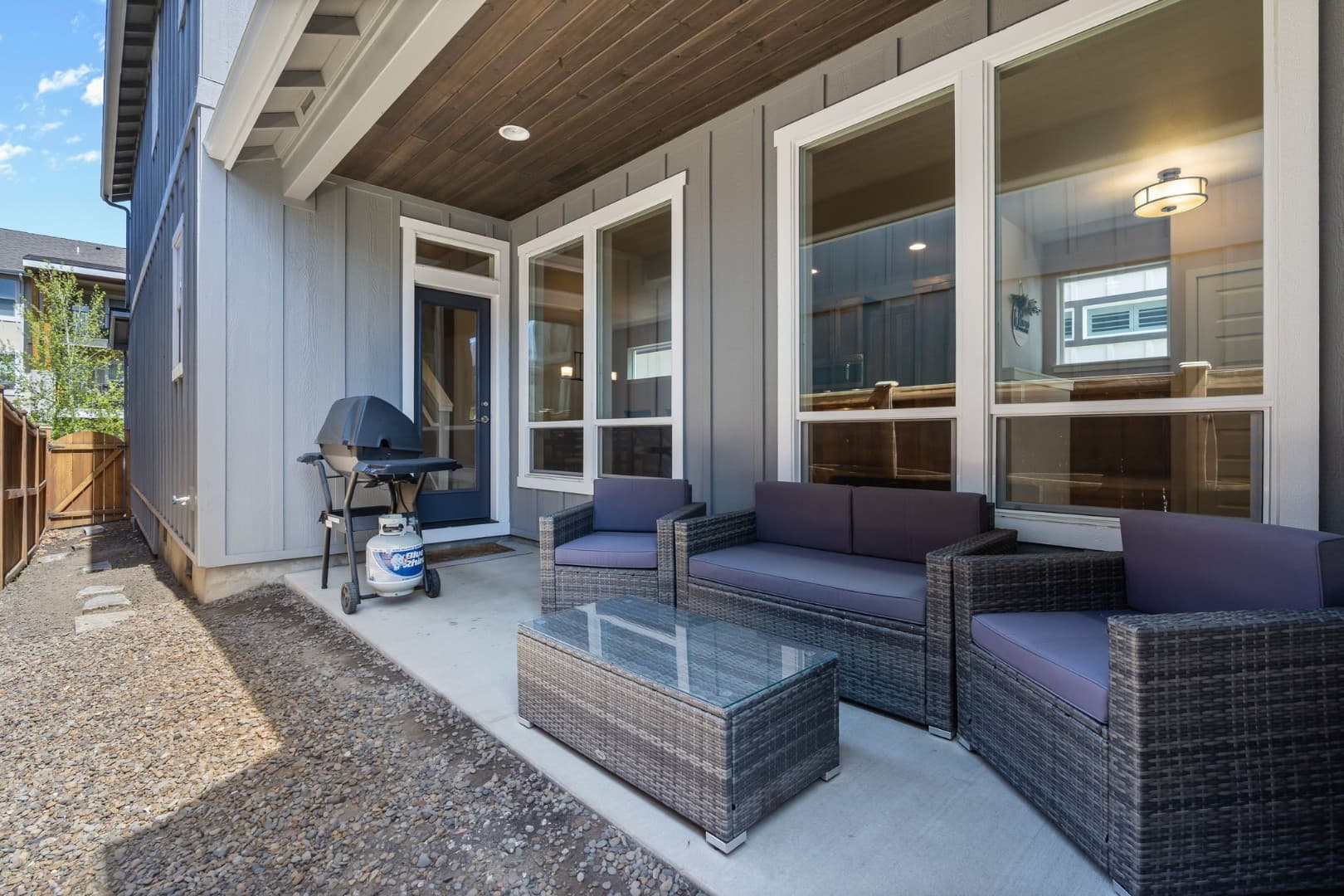 Central Bend 3BR | Pet-Friendly | 30+ Day Stay