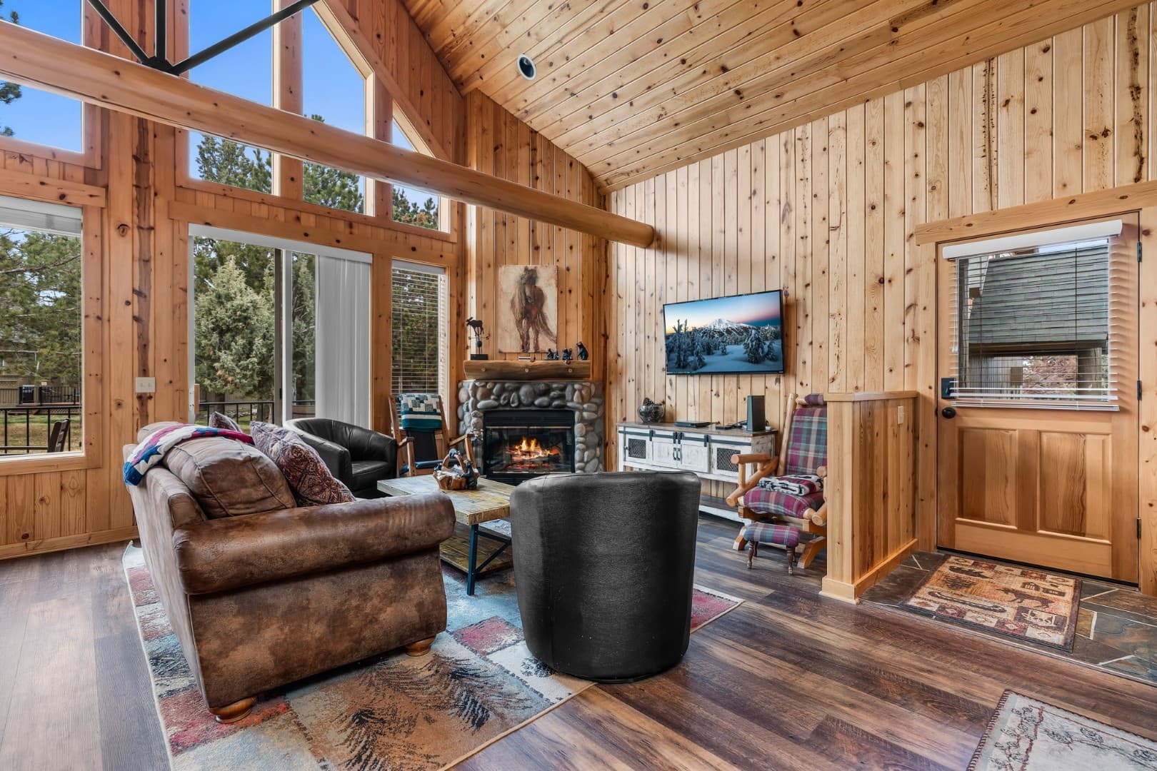 Serene & Secluded Eagle Crest Chalet - Photo 1