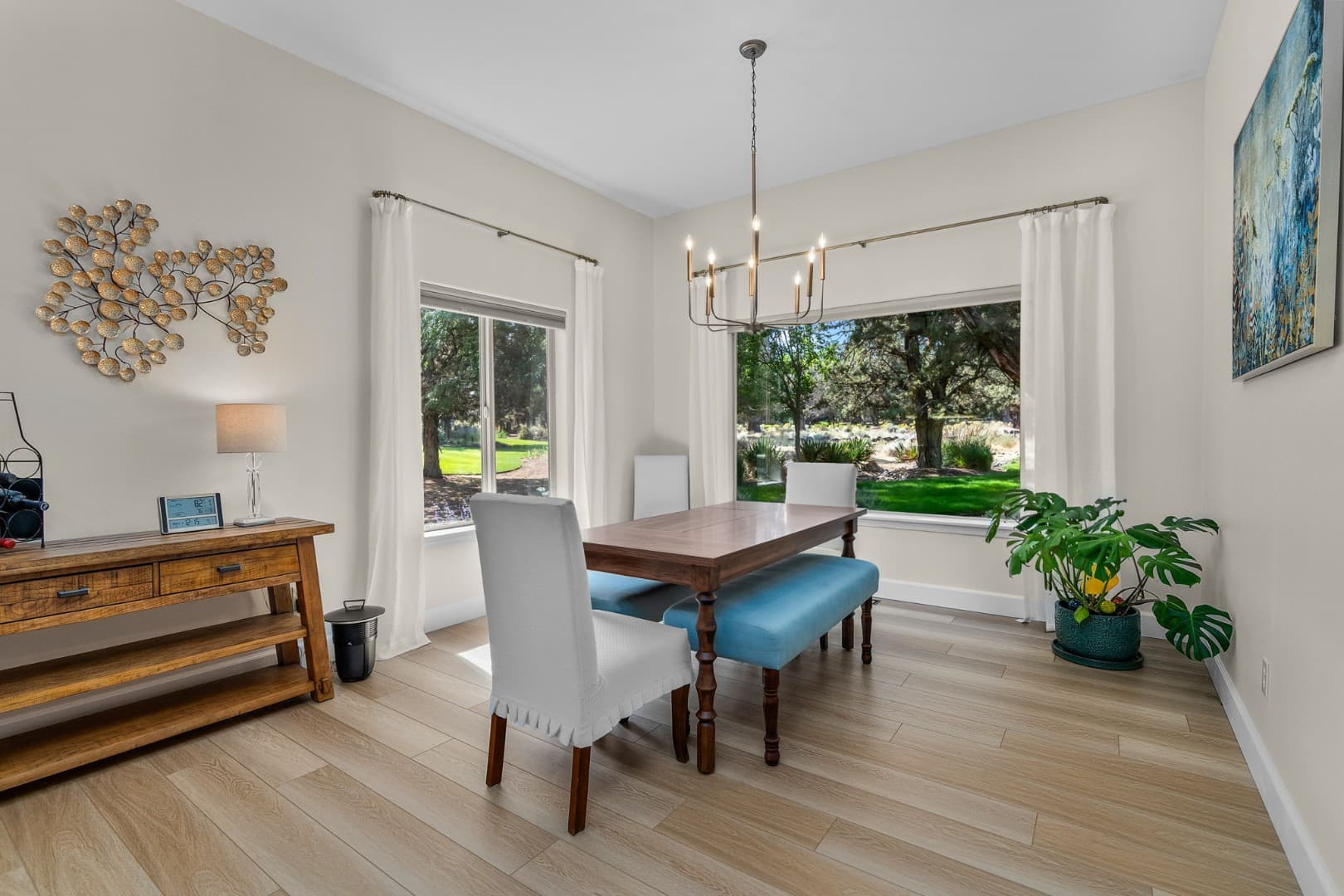 Eagle Crest Retreat | Patio and Fire Pit | 3 BR